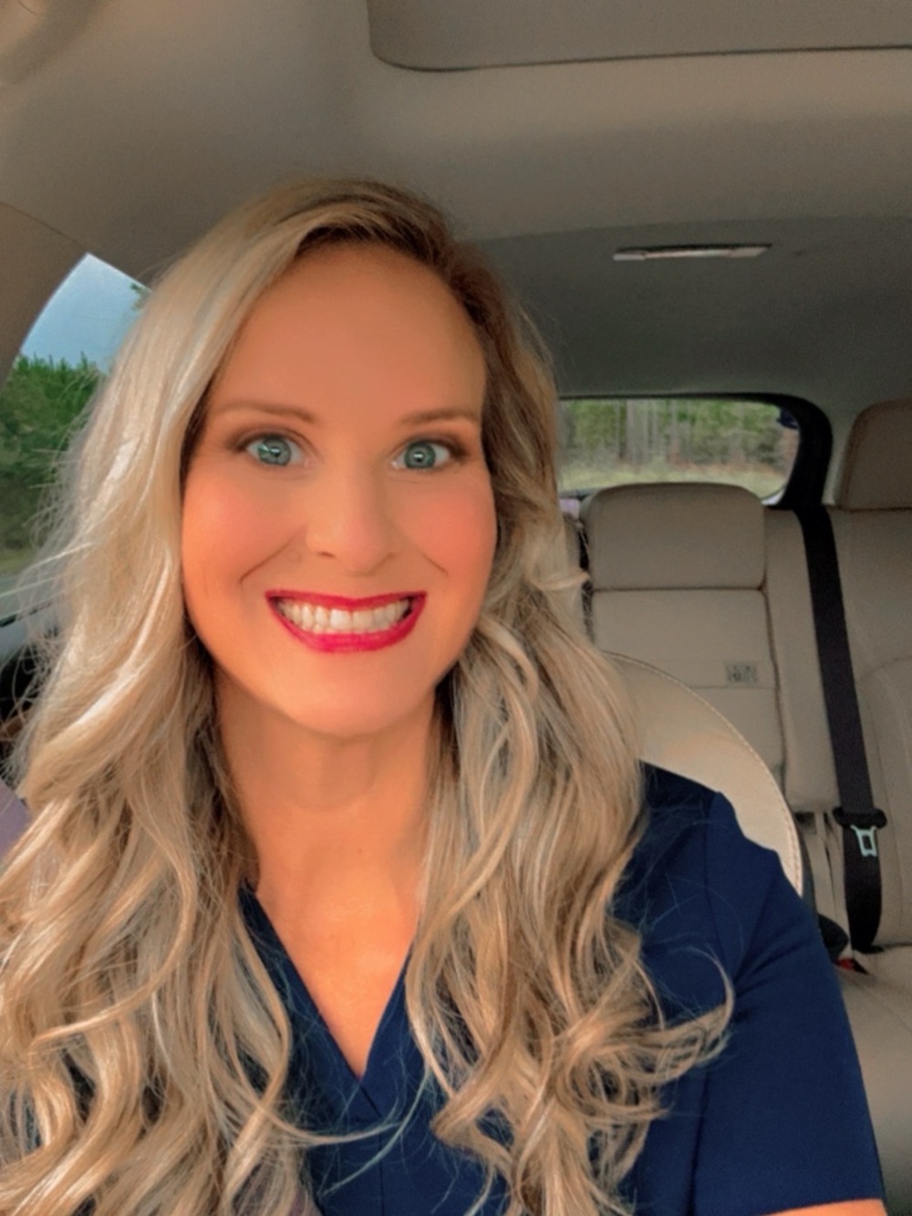 Meet your Posher, Kelli